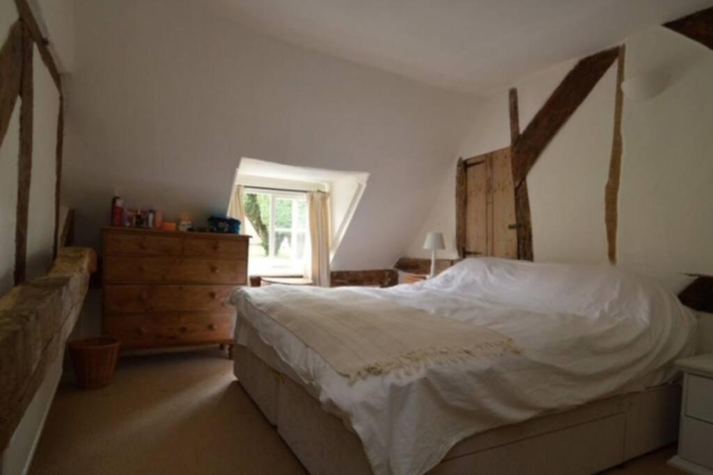 Acacia Cottage Холстед Экстерьер фото